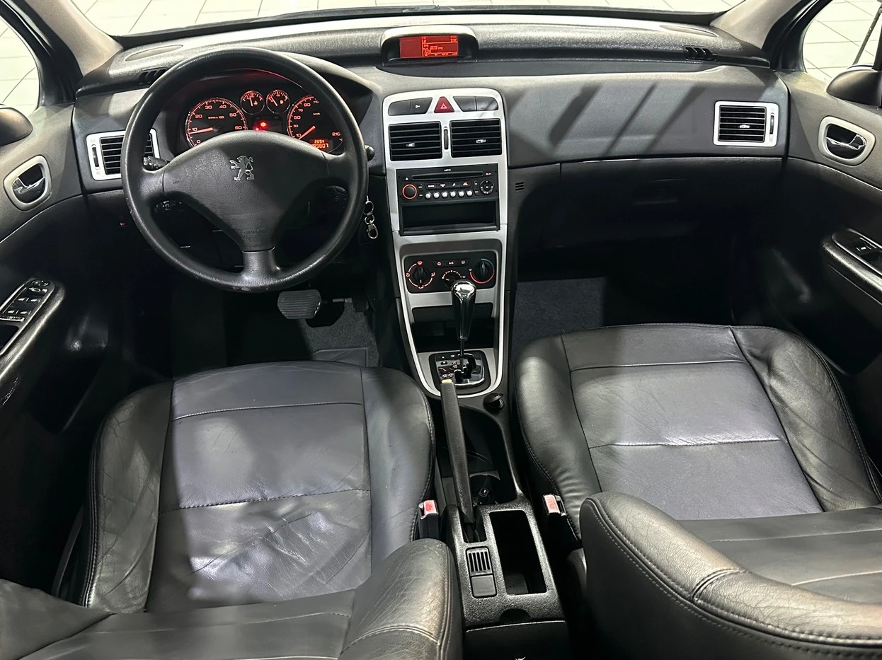 PEUGEOT 307