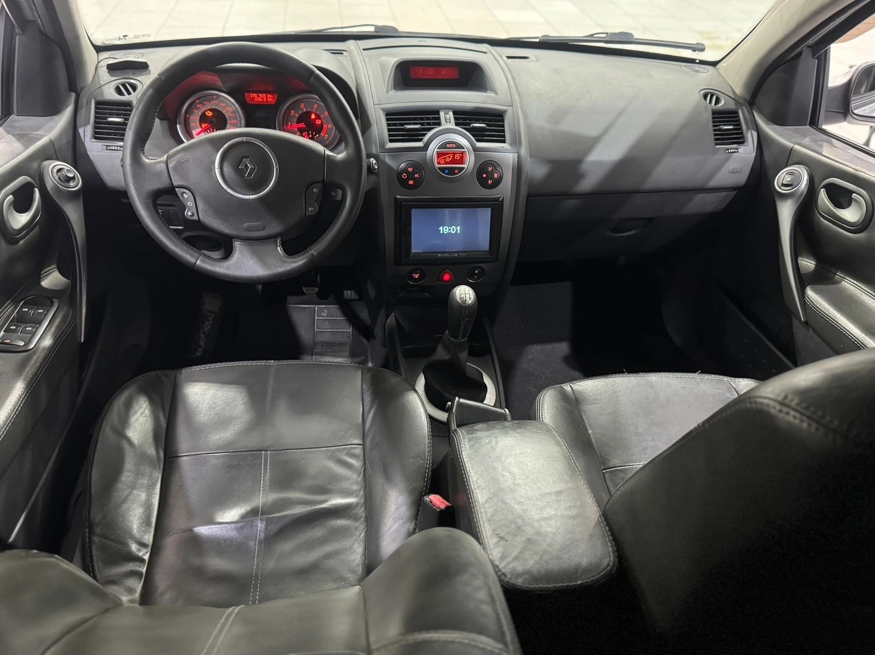 RENAULT MEGANE