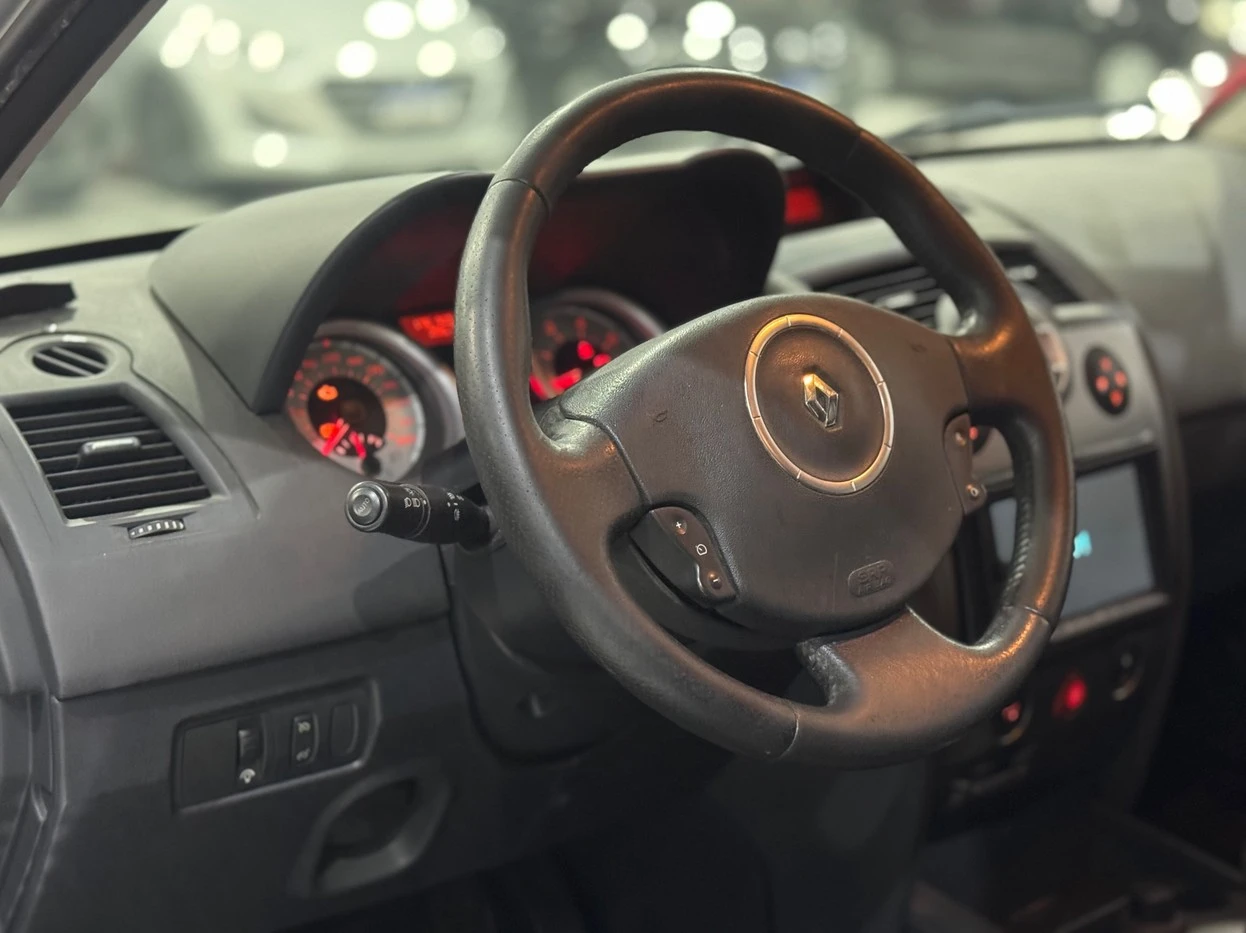 RENAULT MEGANE