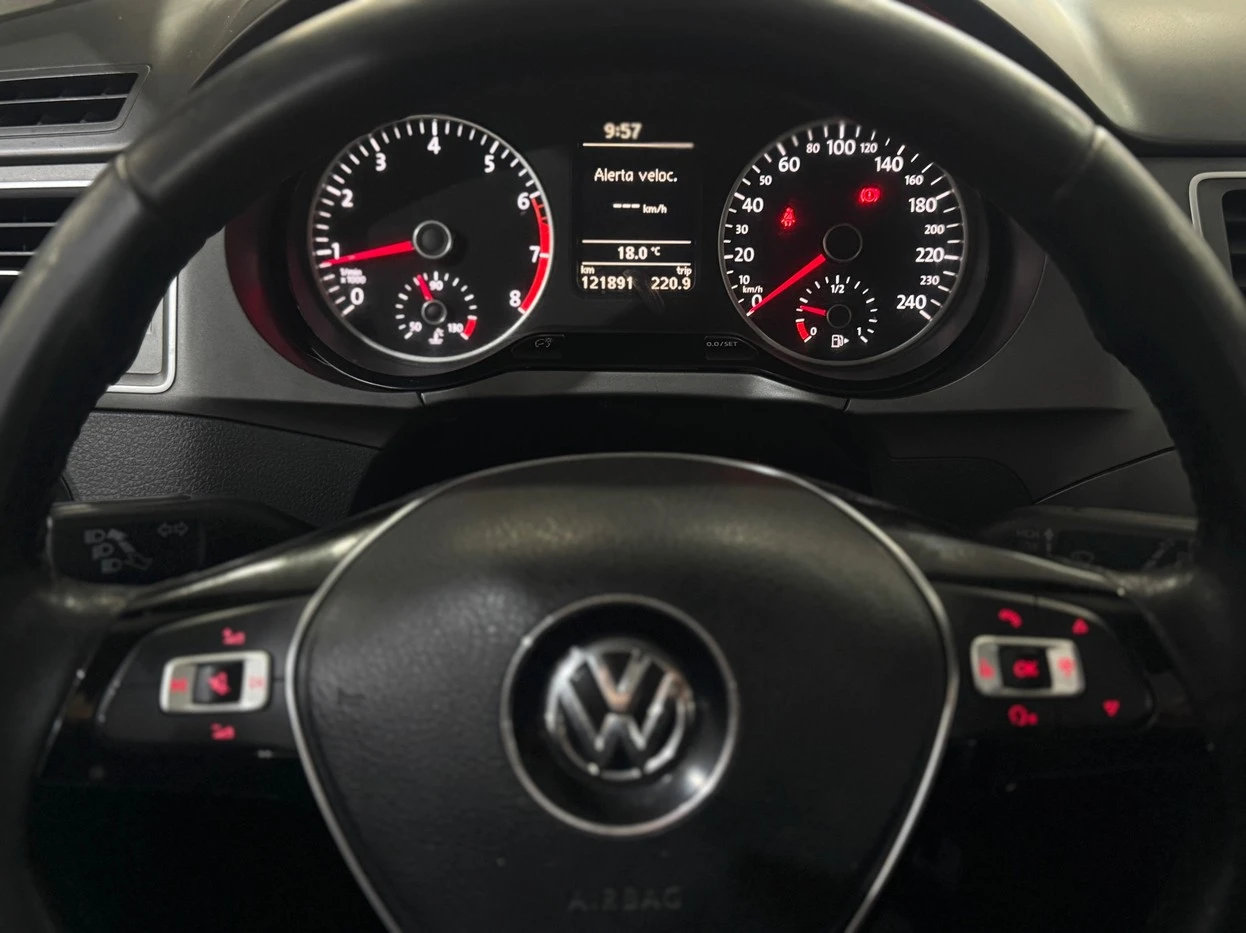 VOLKSWAGEN FOX