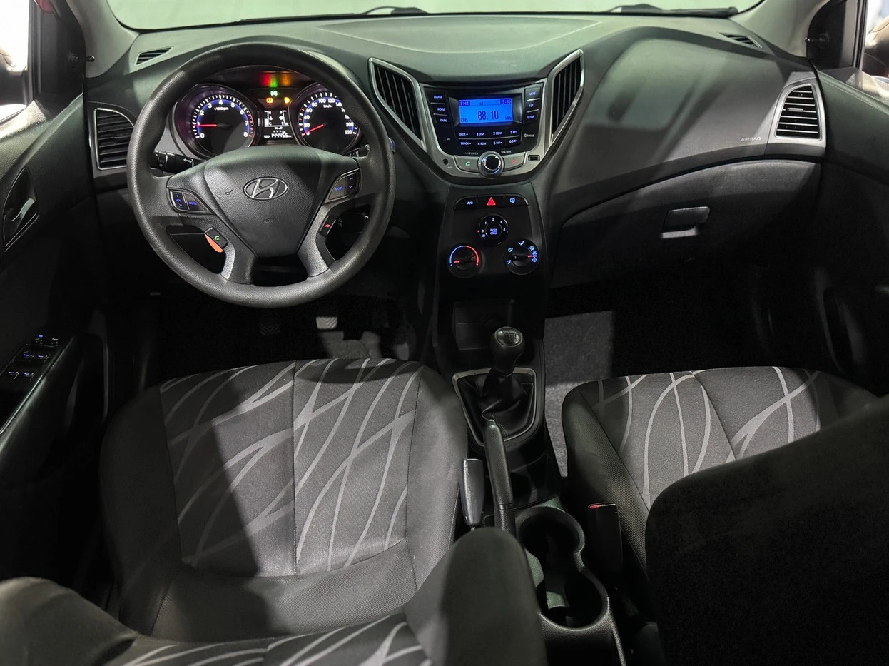 HYUNDAI HB20