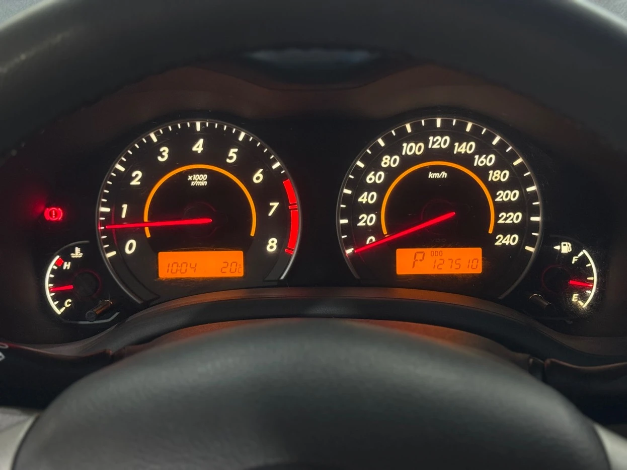 TOYOTA COROLLA