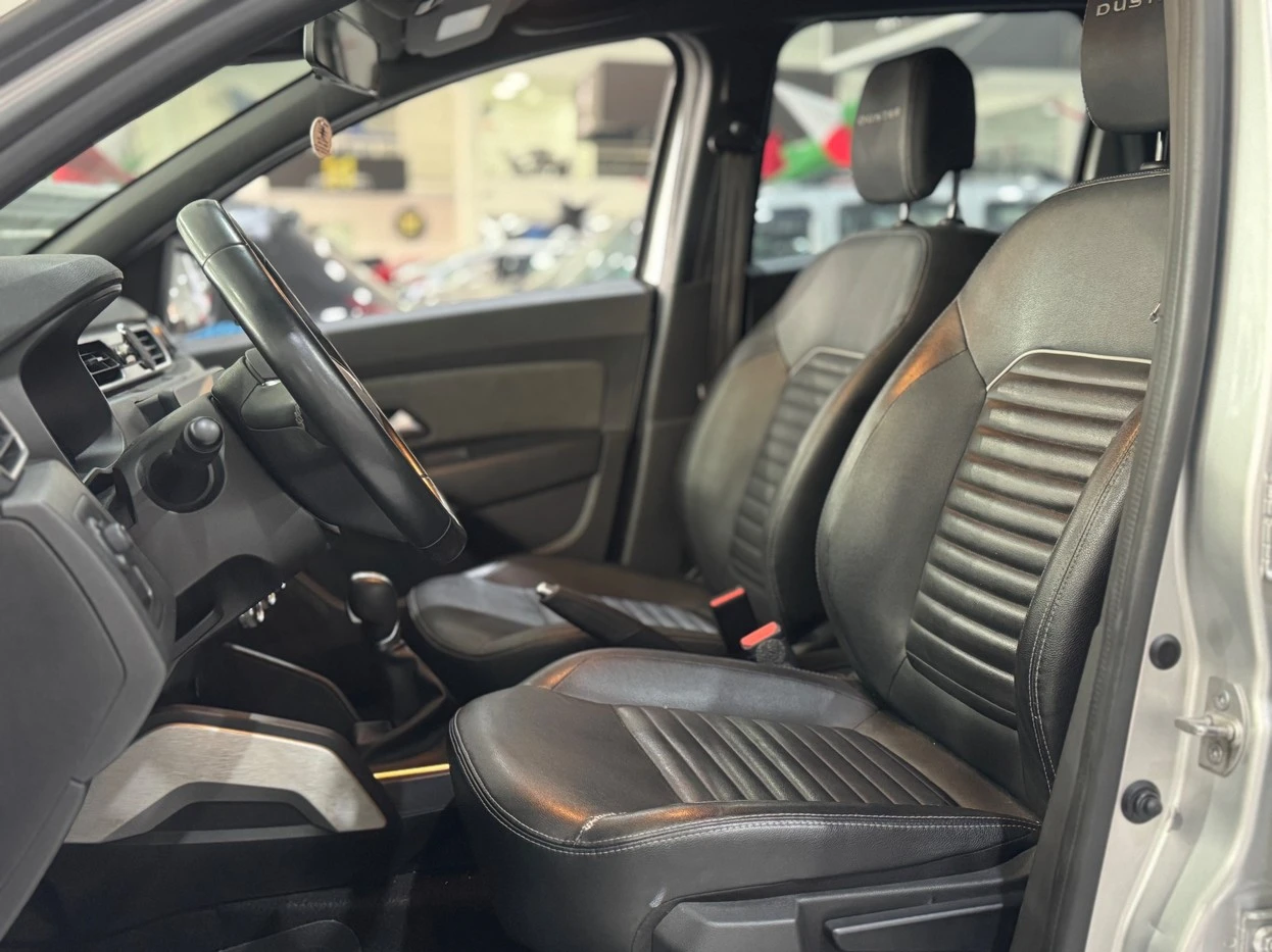 RENAULT DUSTER