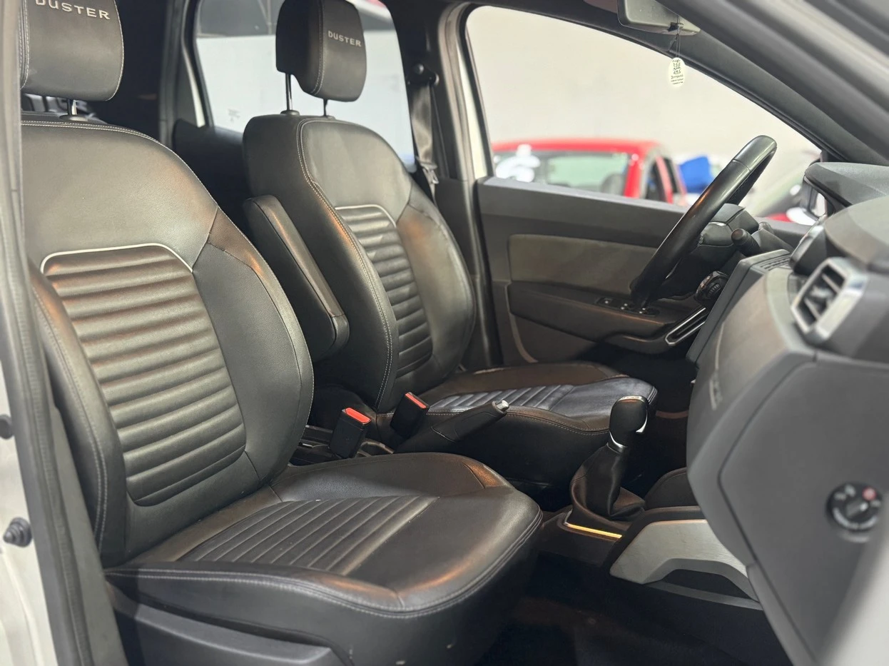 RENAULT DUSTER