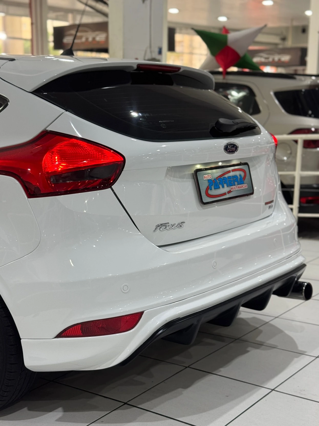 FORD FOCUS