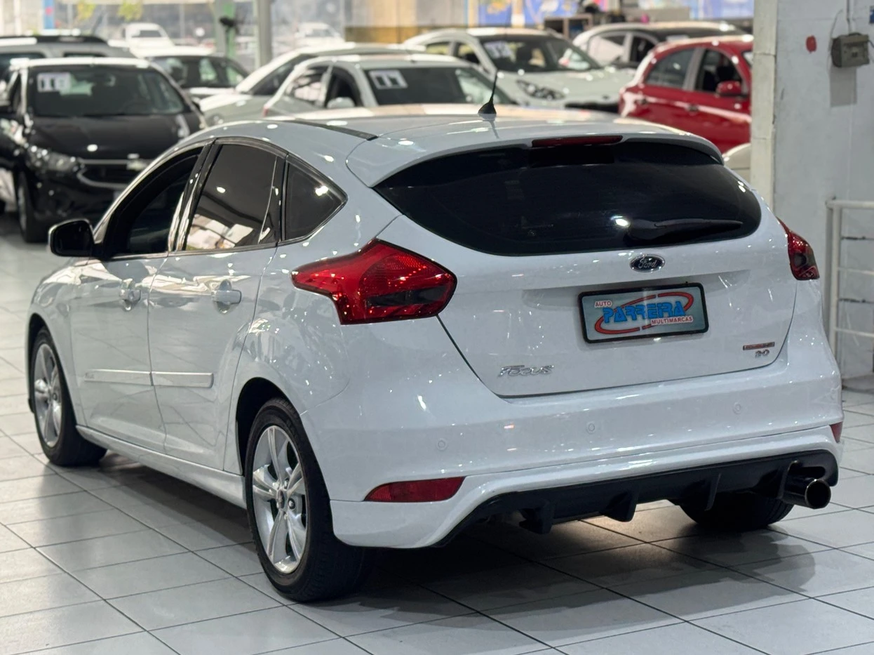 FORD FOCUS