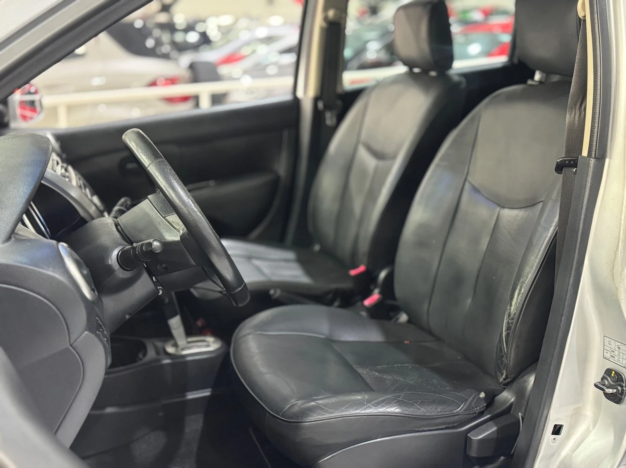 NISSAN GRAND LIVINA