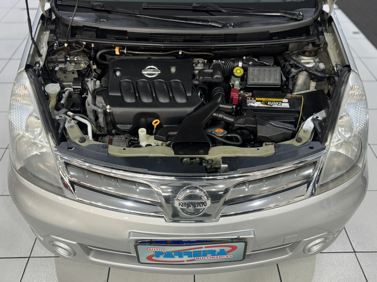 NISSAN GRAND LIVINA