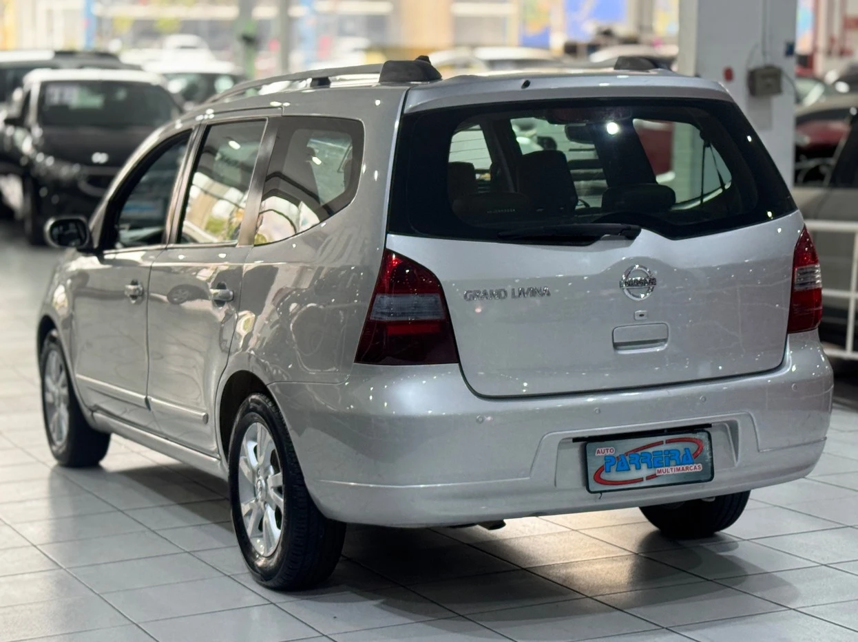 NISSAN GRAND LIVINA