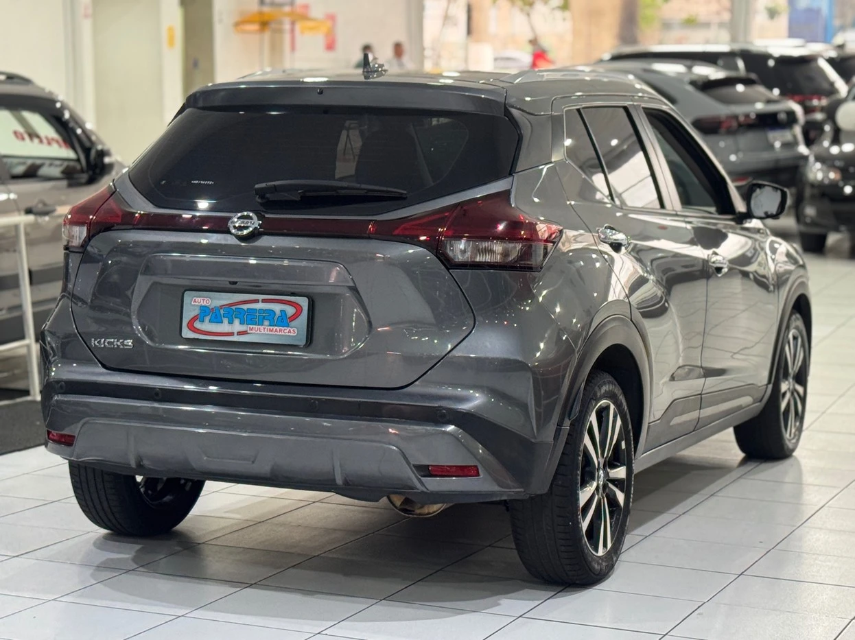 NISSAN KICKS