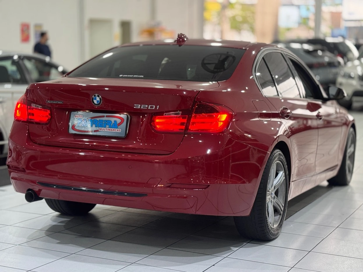 BMW 320i