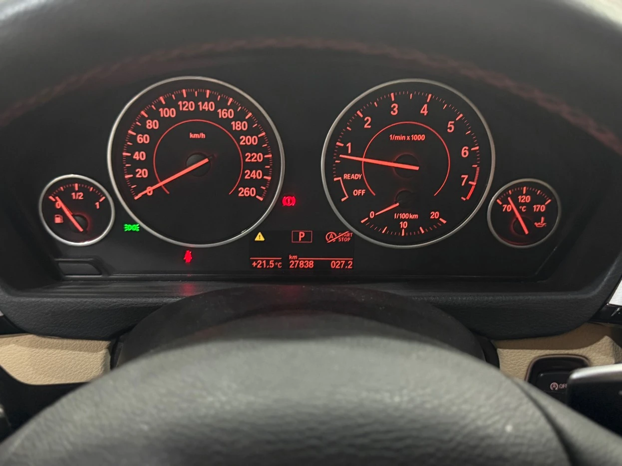 BMW 320i