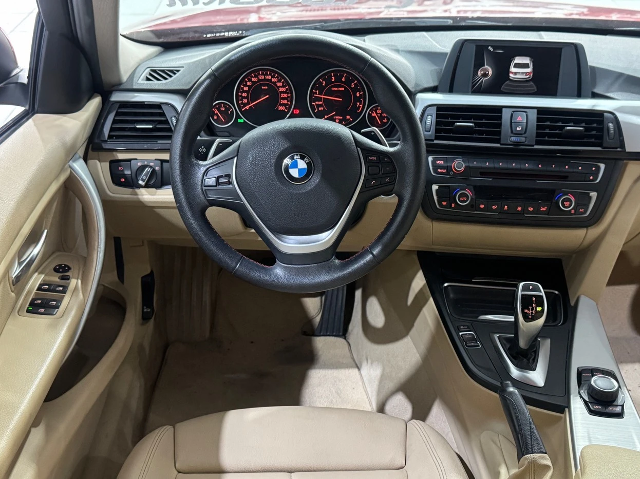BMW 320i