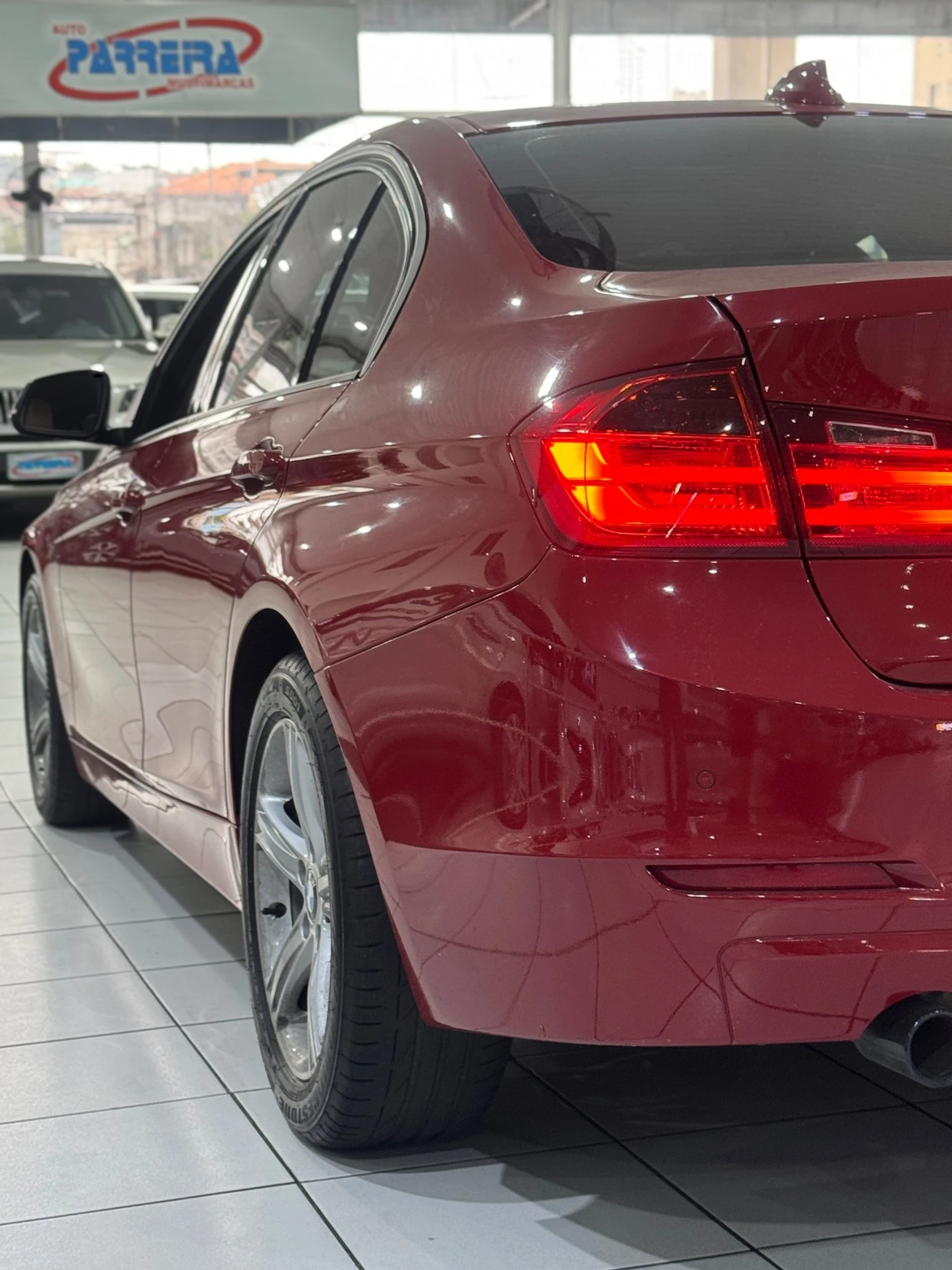 BMW 320i