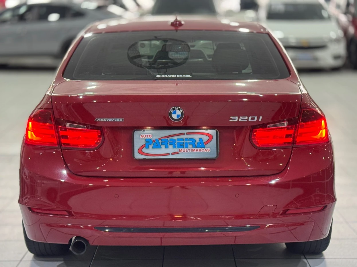 BMW 320i