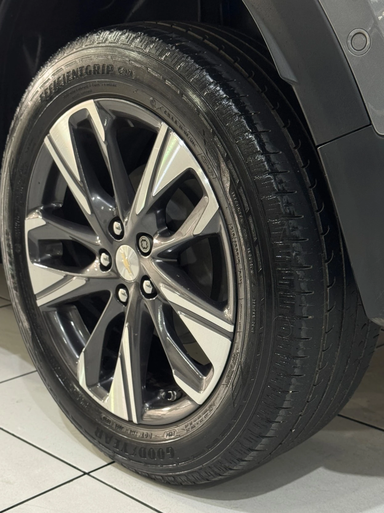 CHEVROLET TRACKER