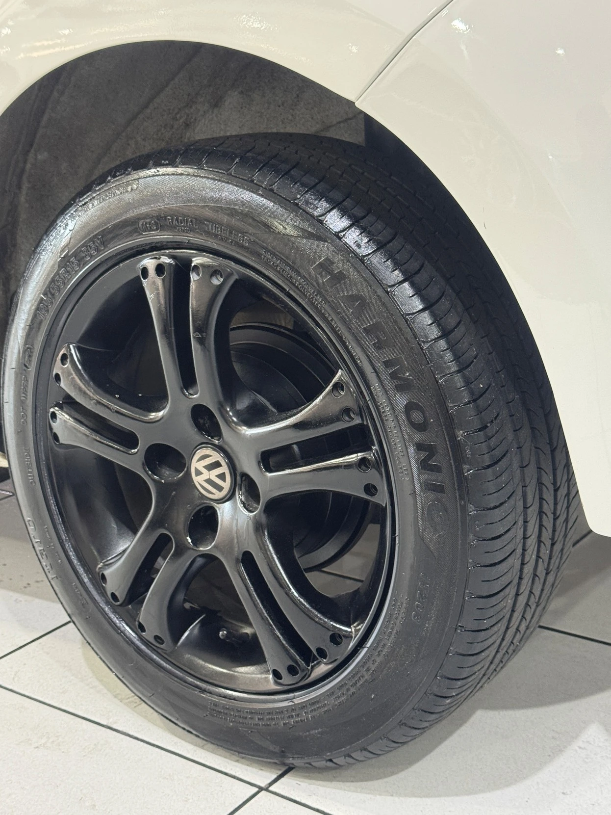 VOLKSWAGEN UP