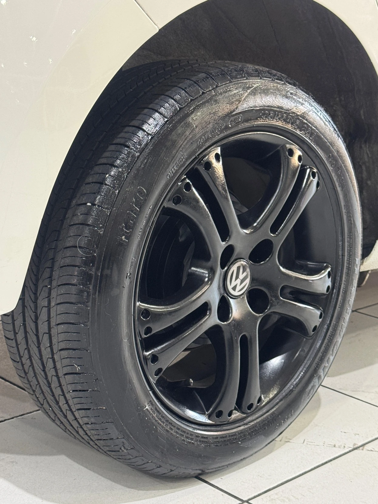 VOLKSWAGEN UP