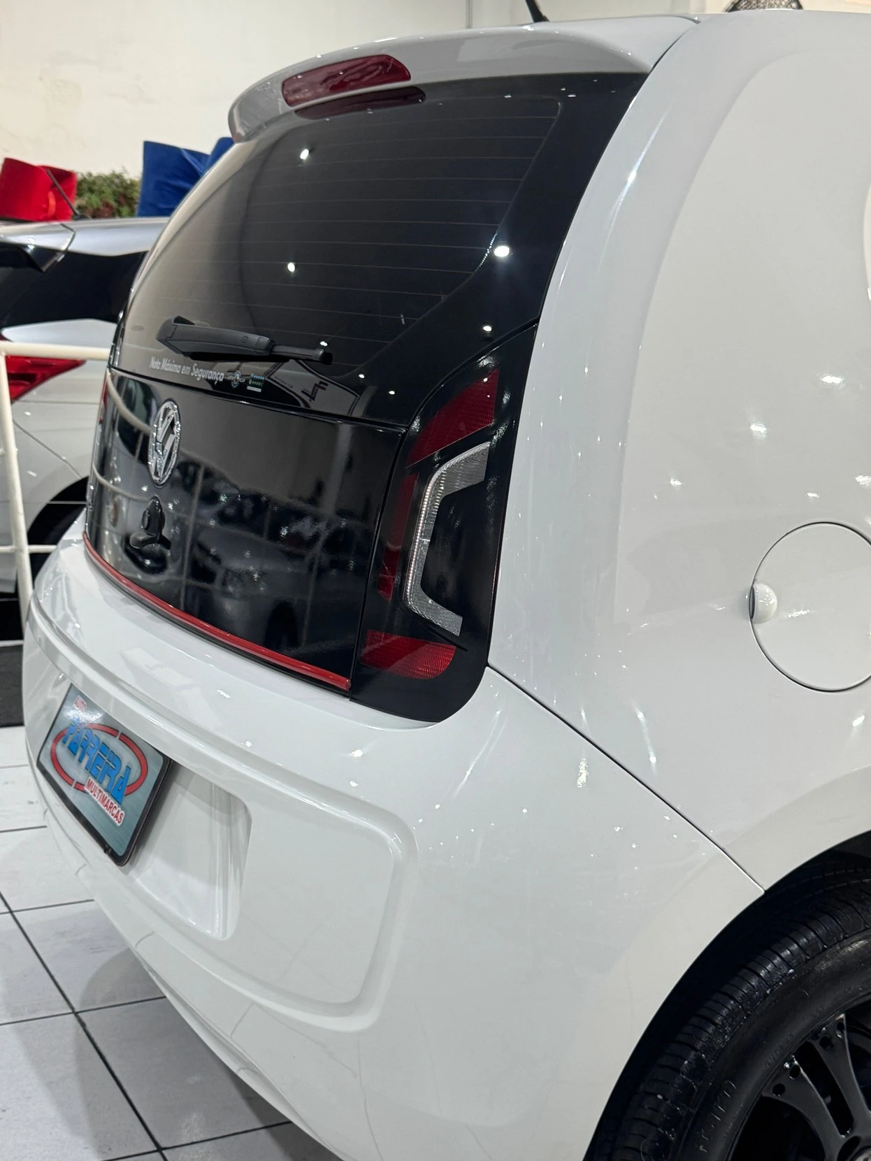 VOLKSWAGEN UP