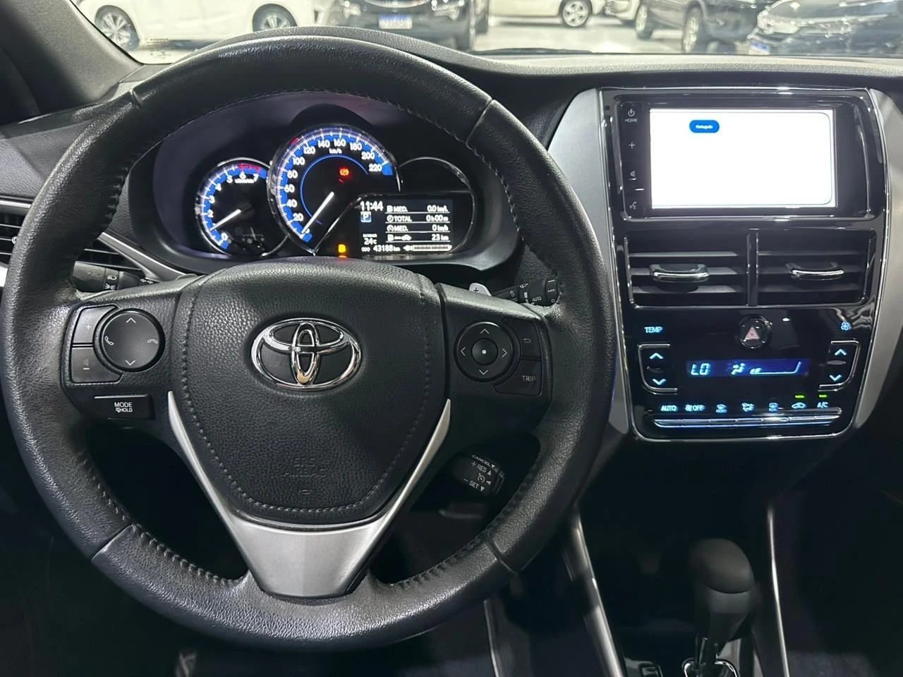 TOYOTA YARIS