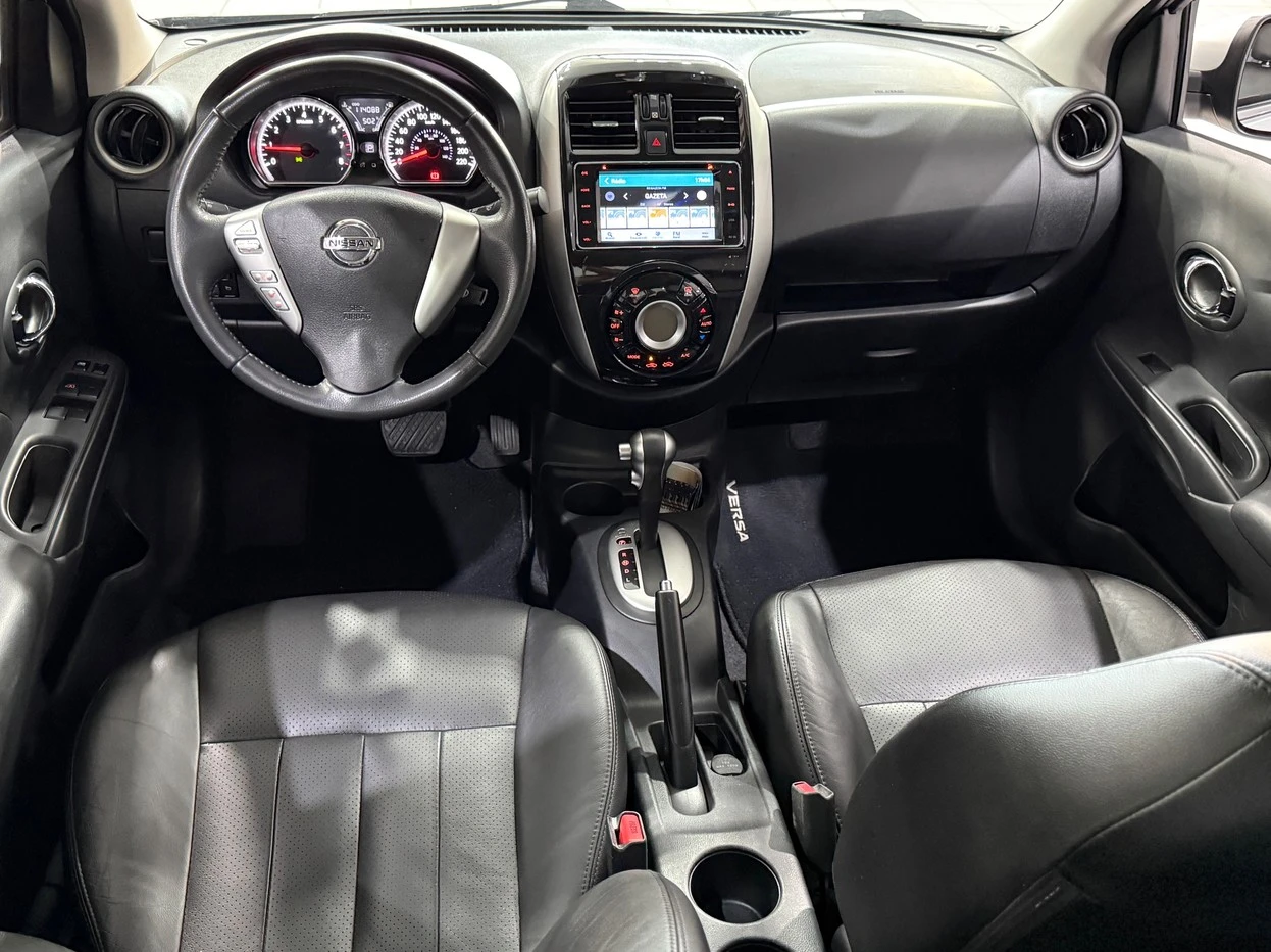 NISSAN VERSA
