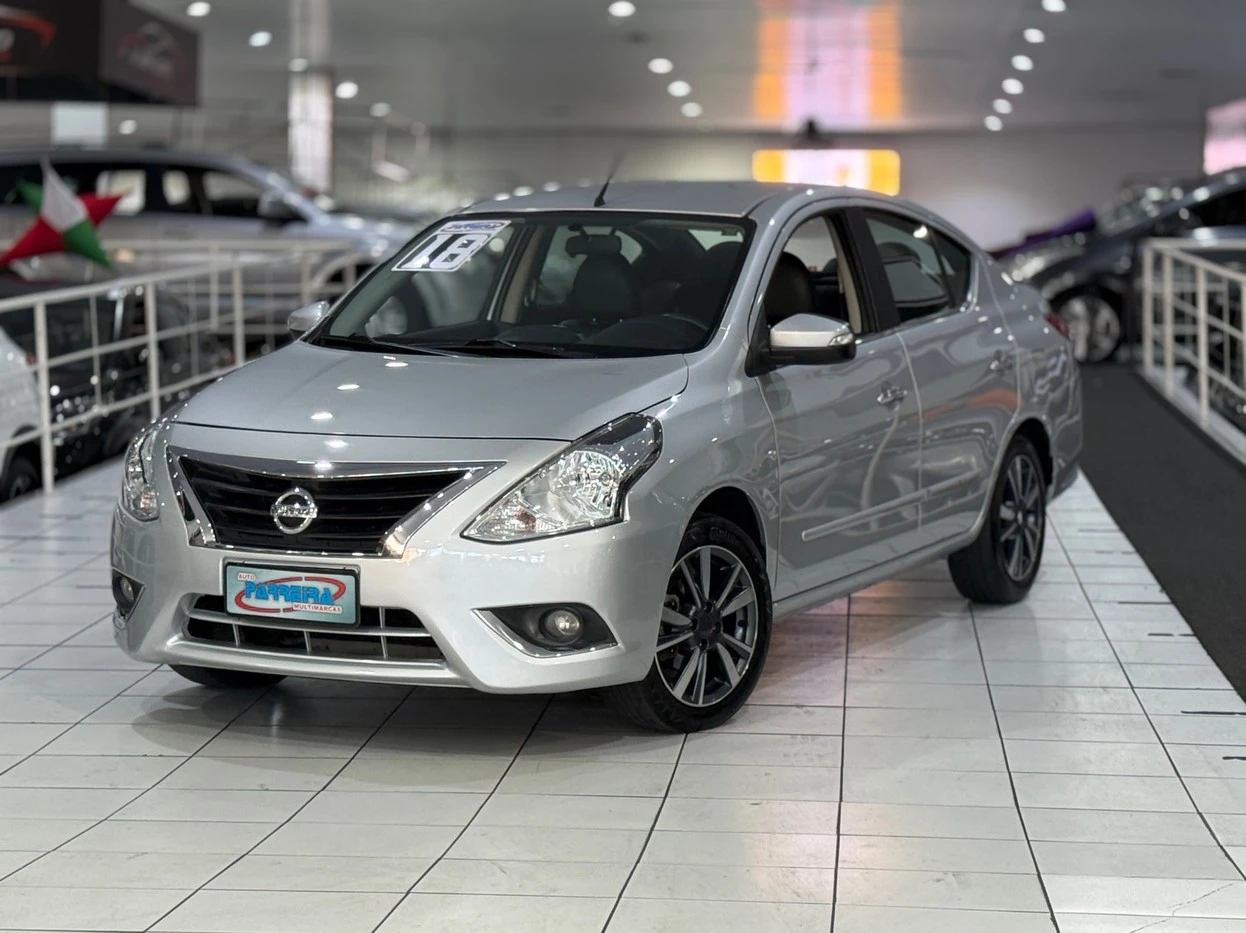 NISSAN VERSA
