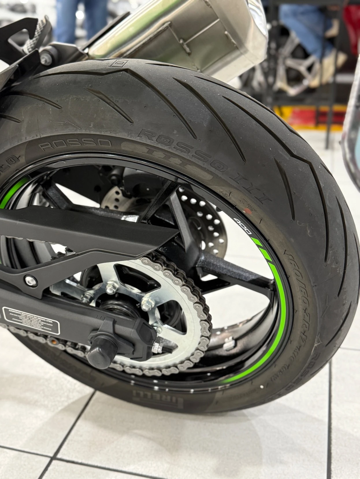 KAWASAKI NINJA 400 KRT EDITION