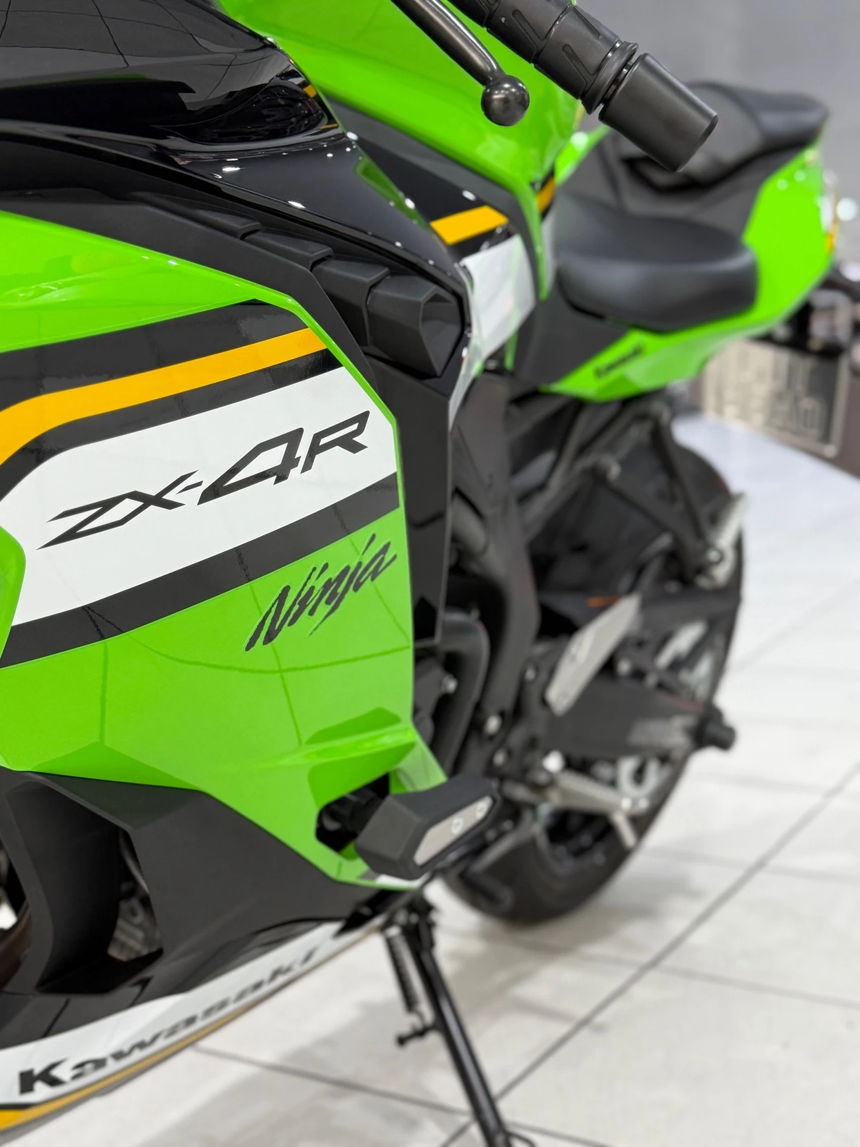 KAWASAKI NINJA 400 KRT EDITION