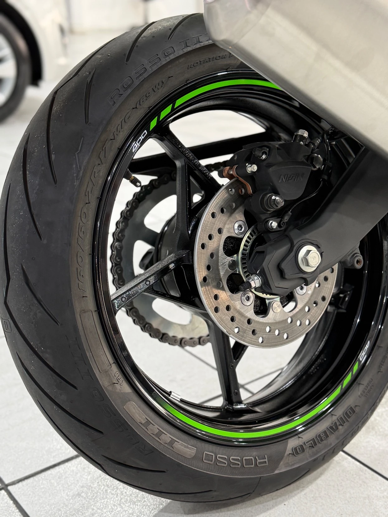 KAWASAKI NINJA 400 KRT EDITION