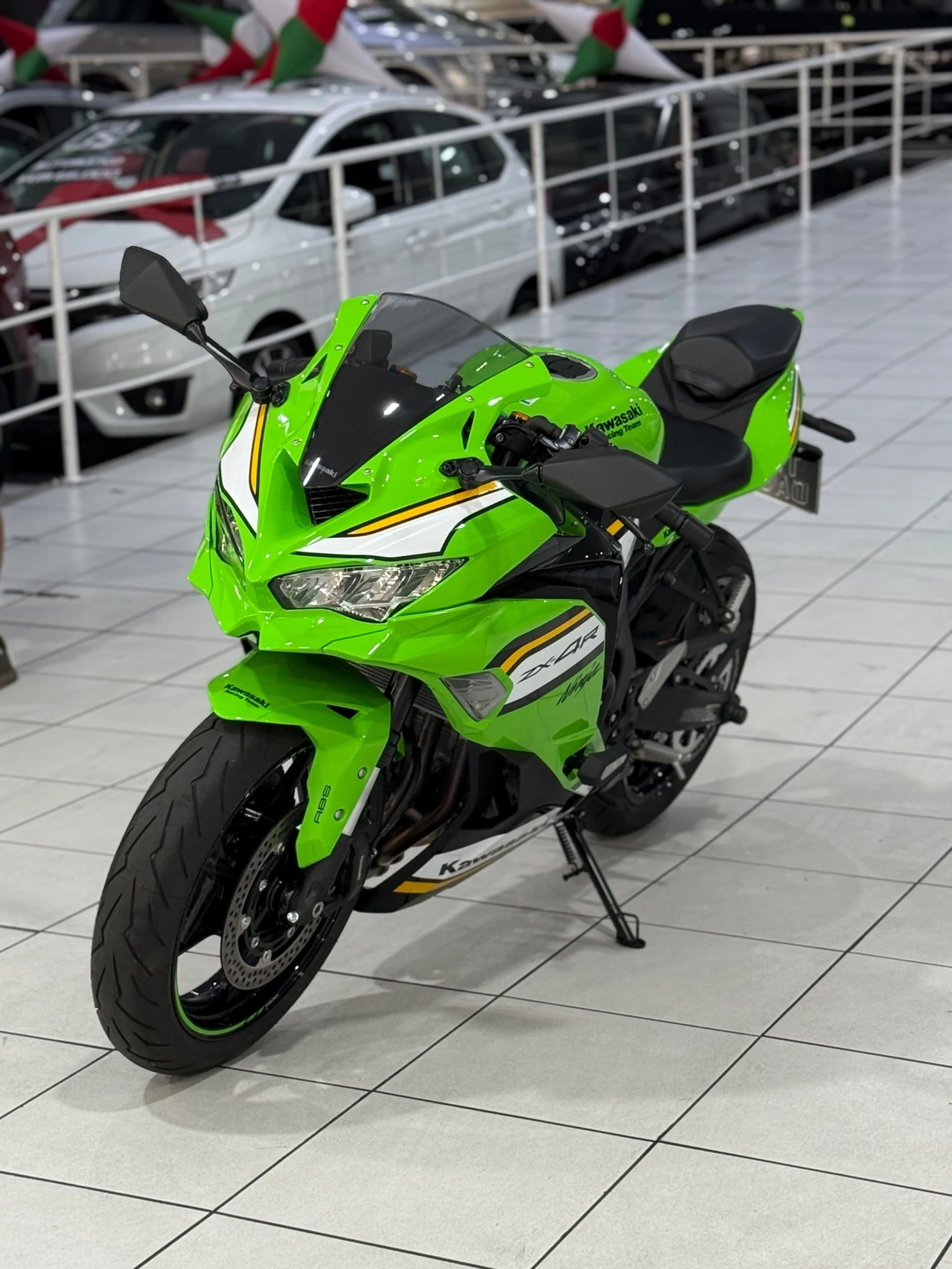 KAWASAKI NINJA 400 KRT EDITION