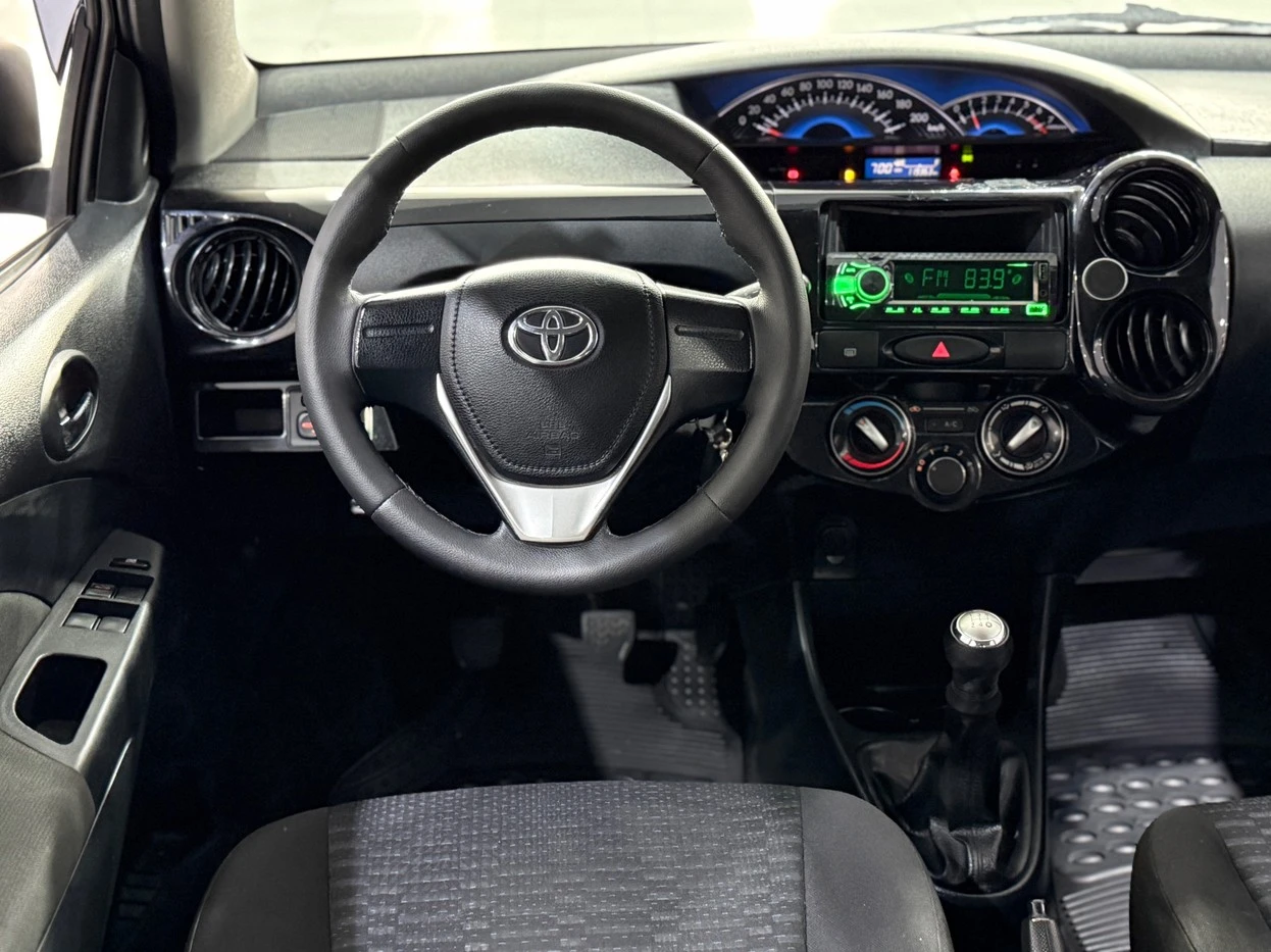 TOYOTA ETIOS