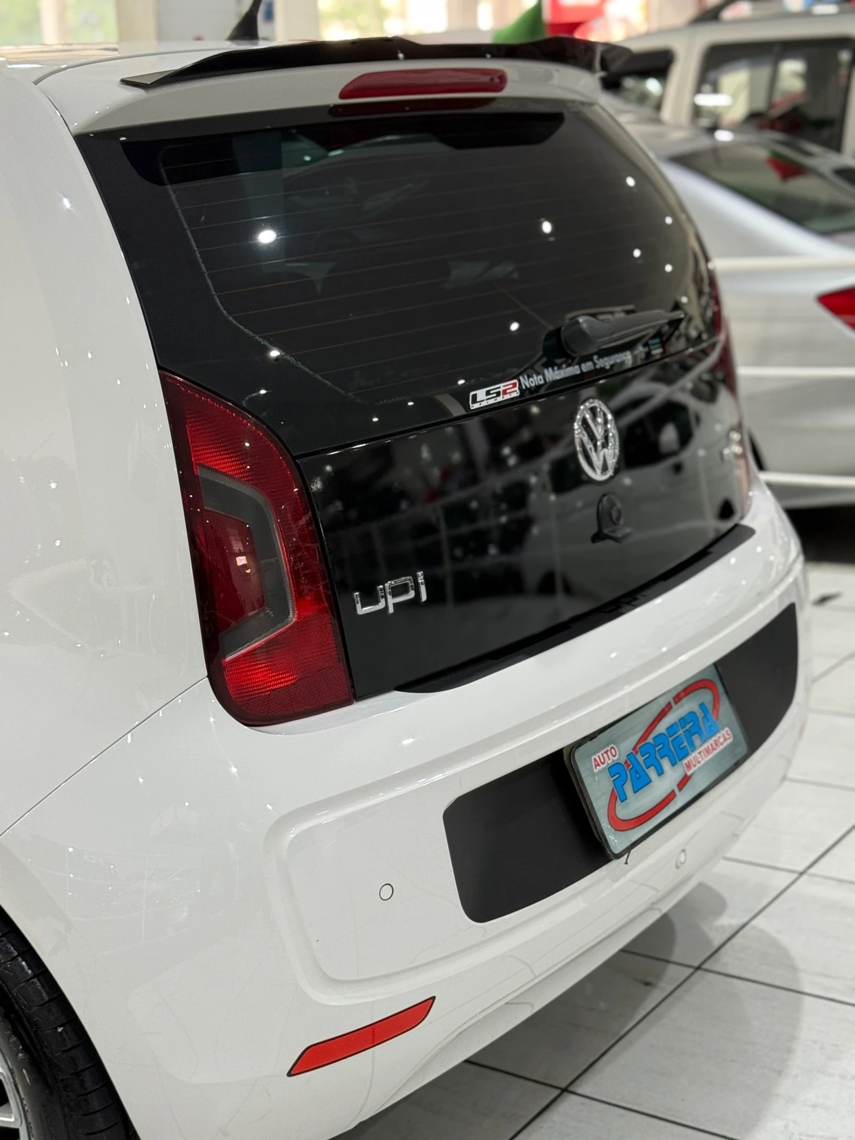 VOLKSWAGEN UP