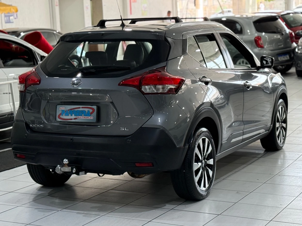 NISSAN KICKS