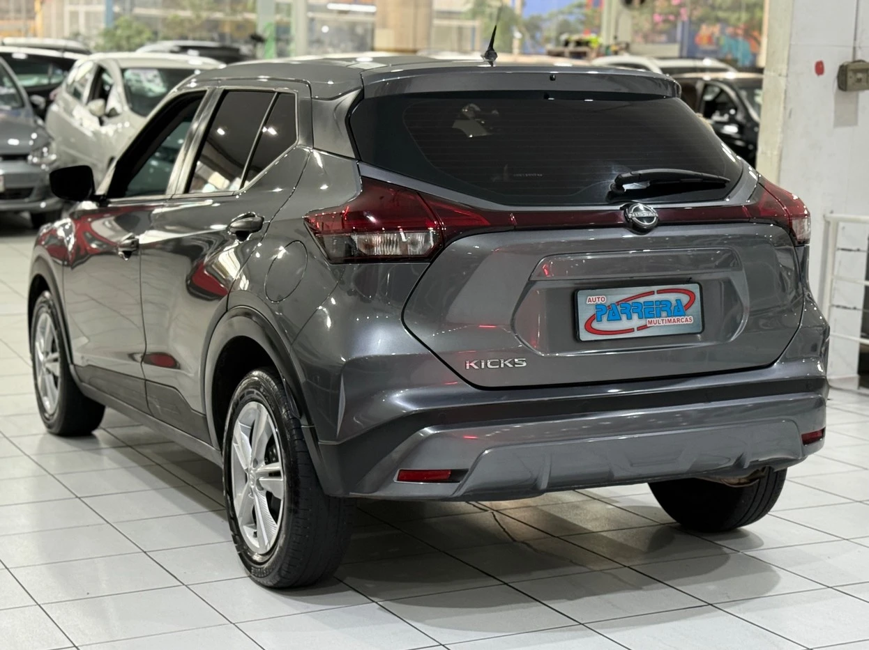 NISSAN KICKS