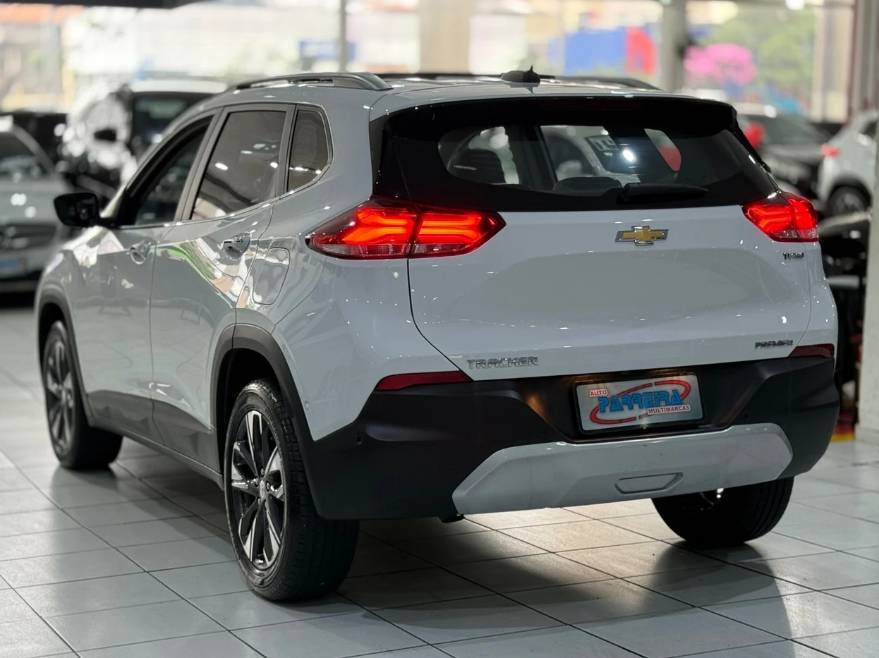 CHEVROLET TRACKER