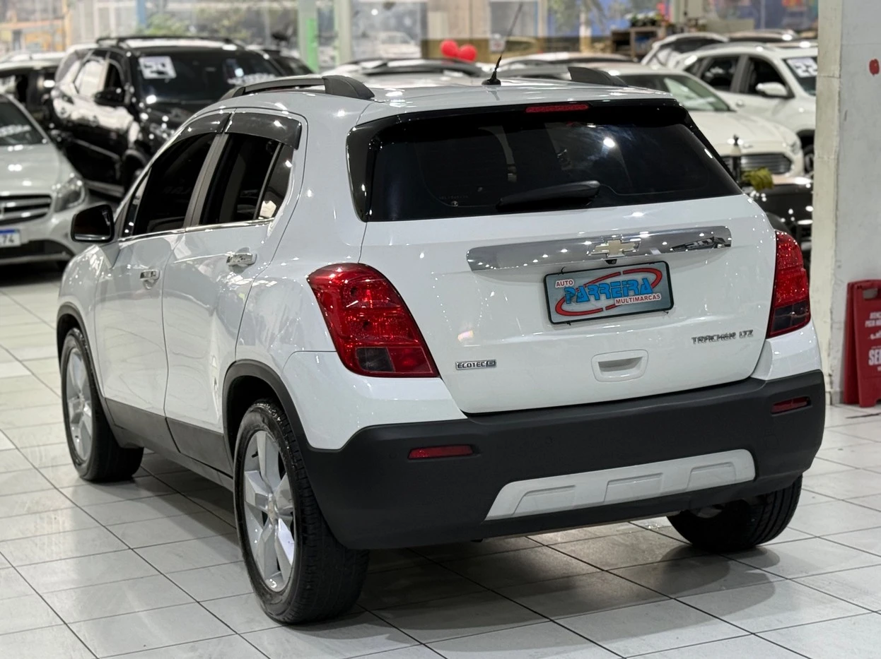 CHEVROLET TRACKER