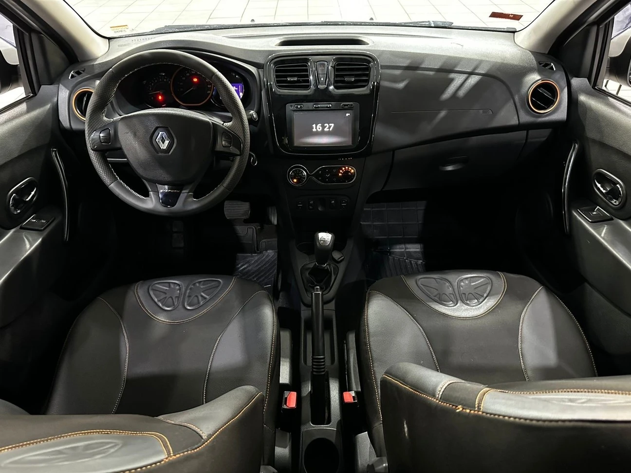 RENAULT SANDERO