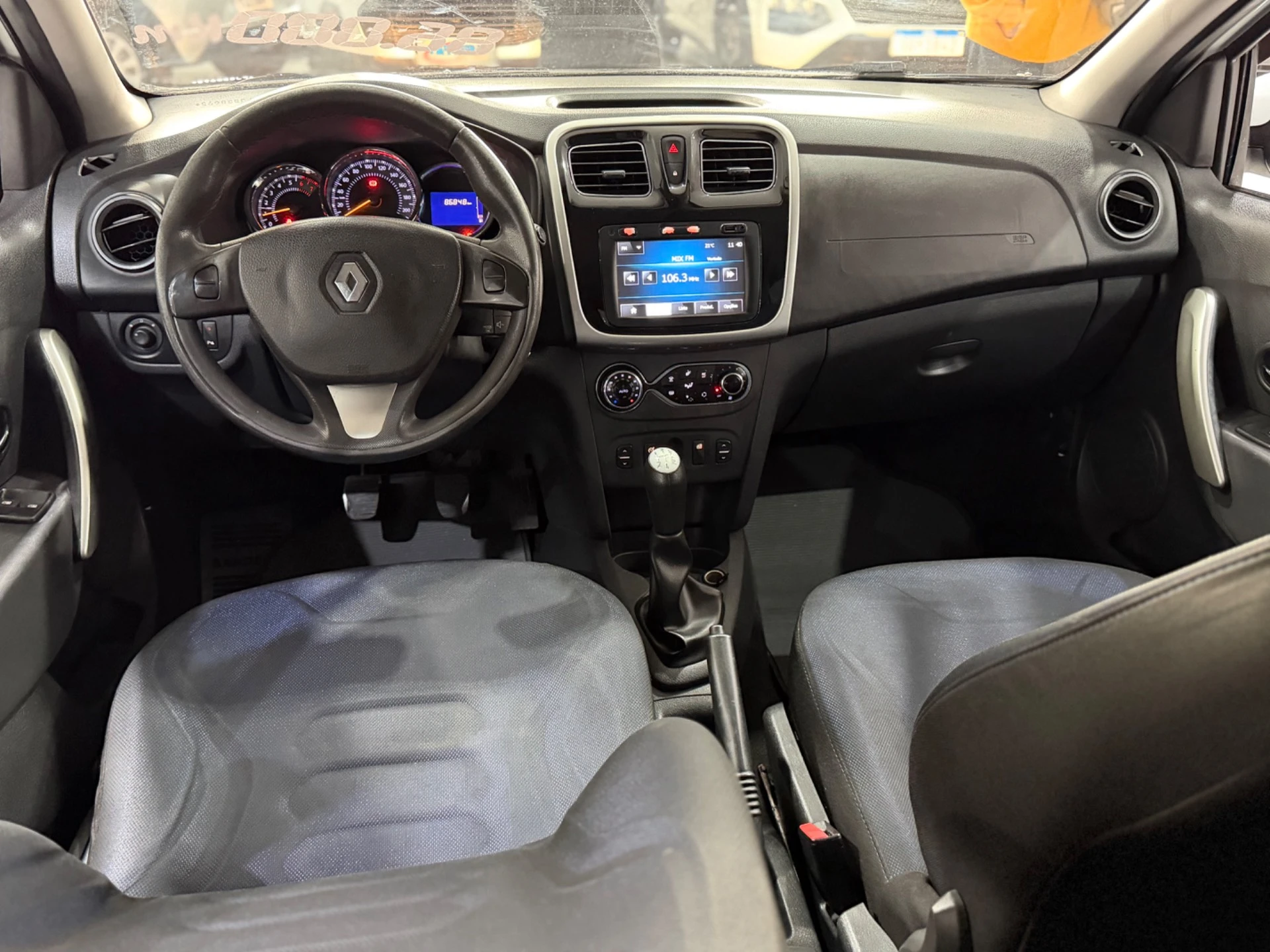 RENAULT SANDERO