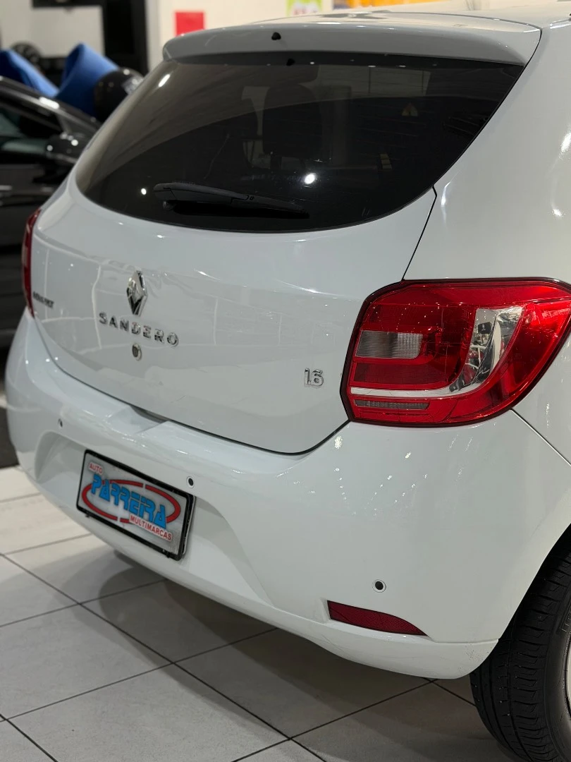 RENAULT SANDERO