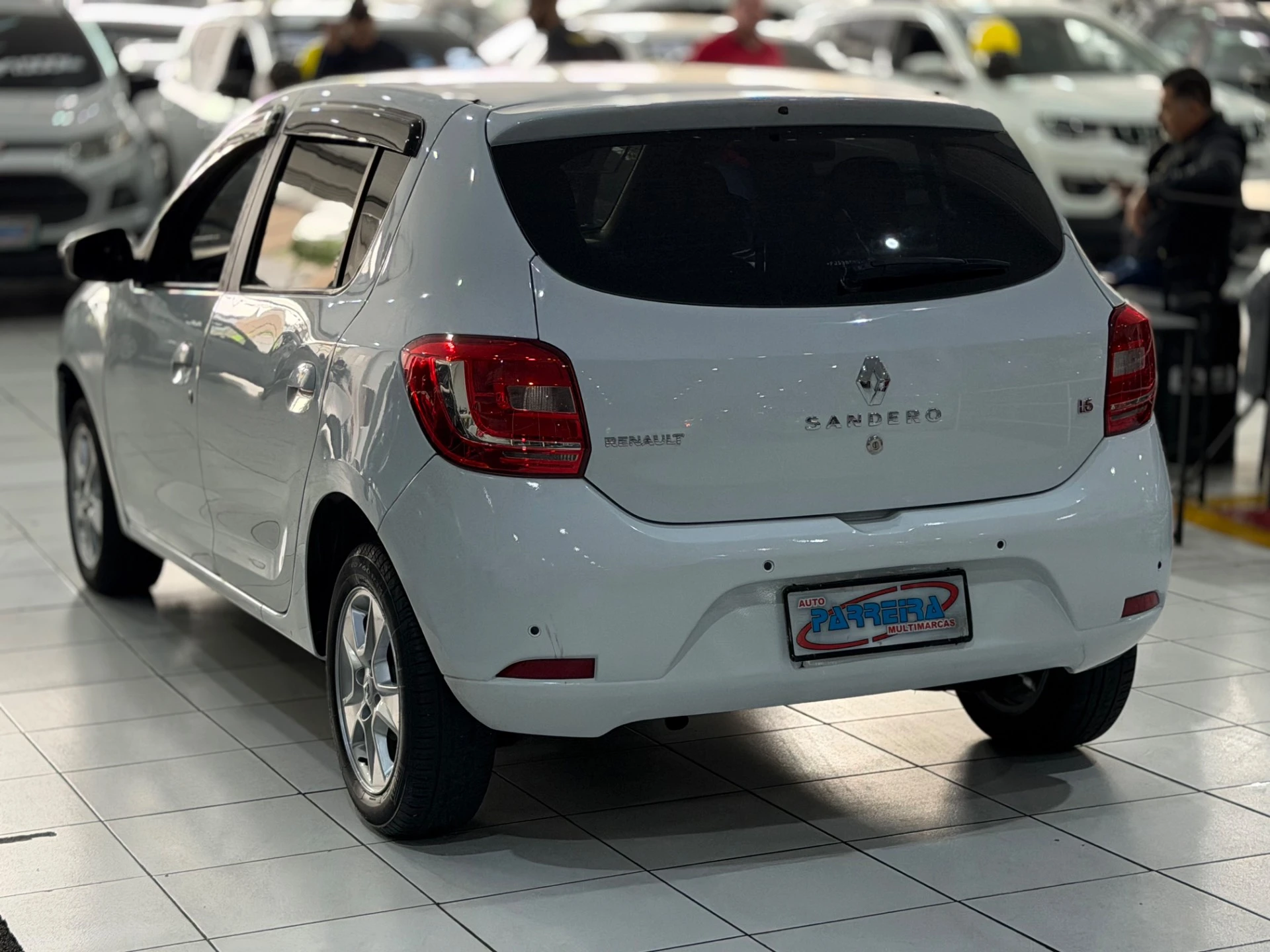 RENAULT SANDERO