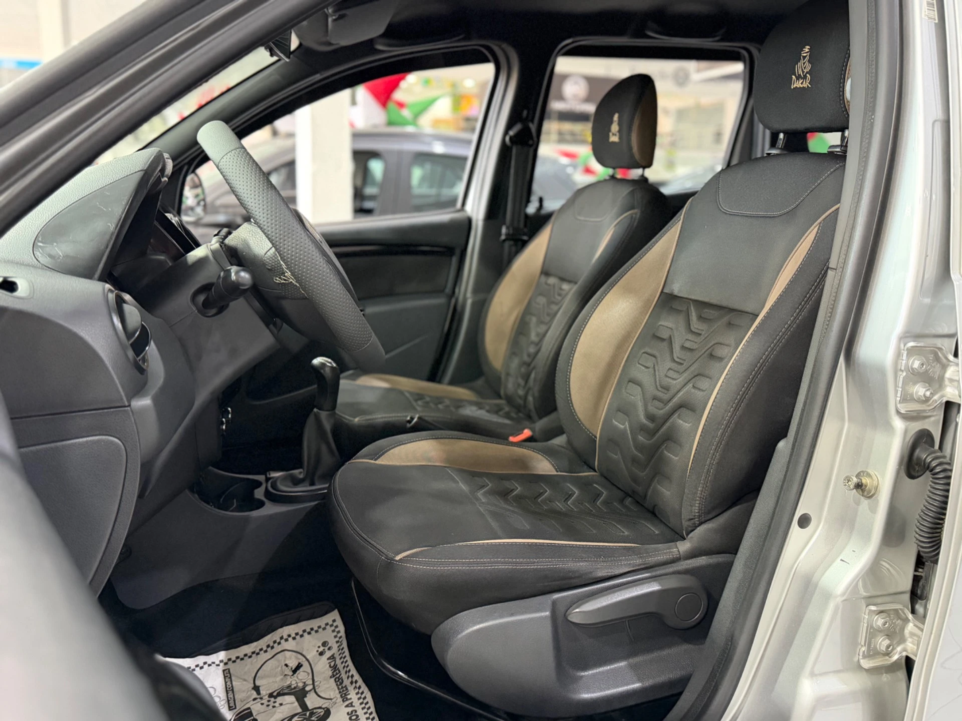 RENAULT DUSTER