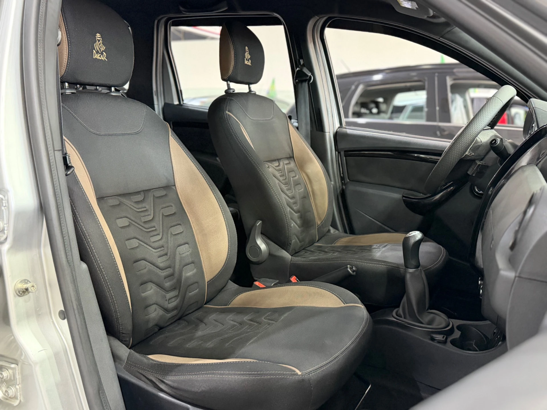 RENAULT DUSTER