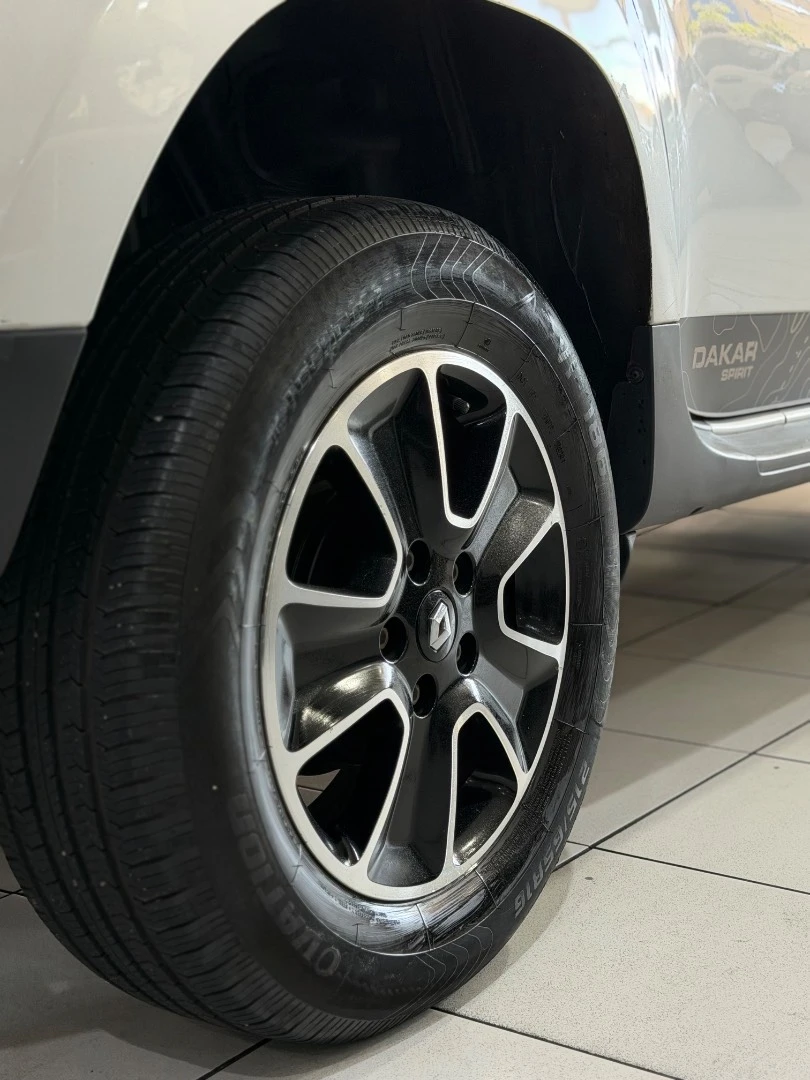 RENAULT DUSTER