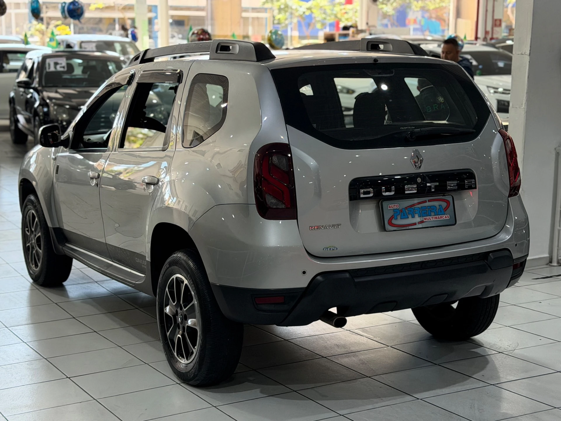 RENAULT DUSTER