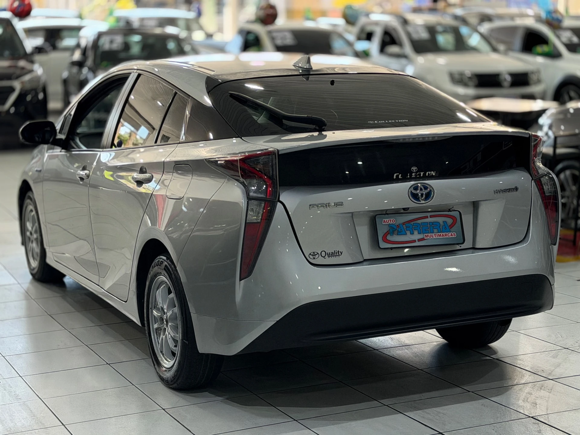 TOYOTA PRIUS