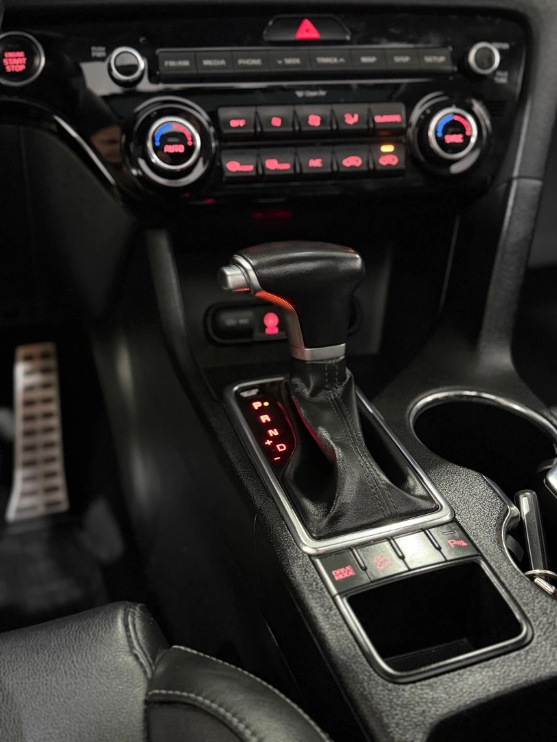 KIA SPORTAGE