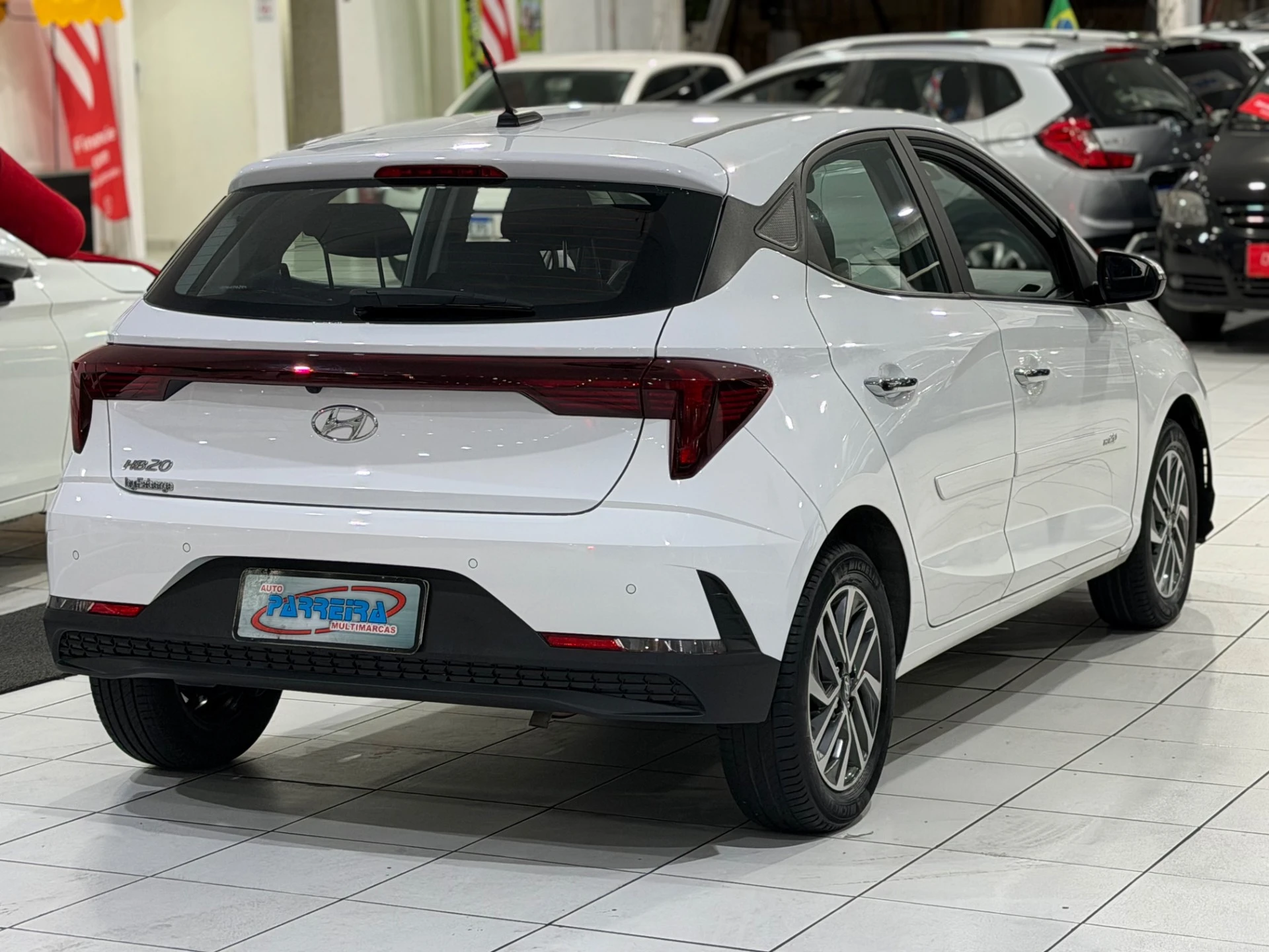 HYUNDAI HB20