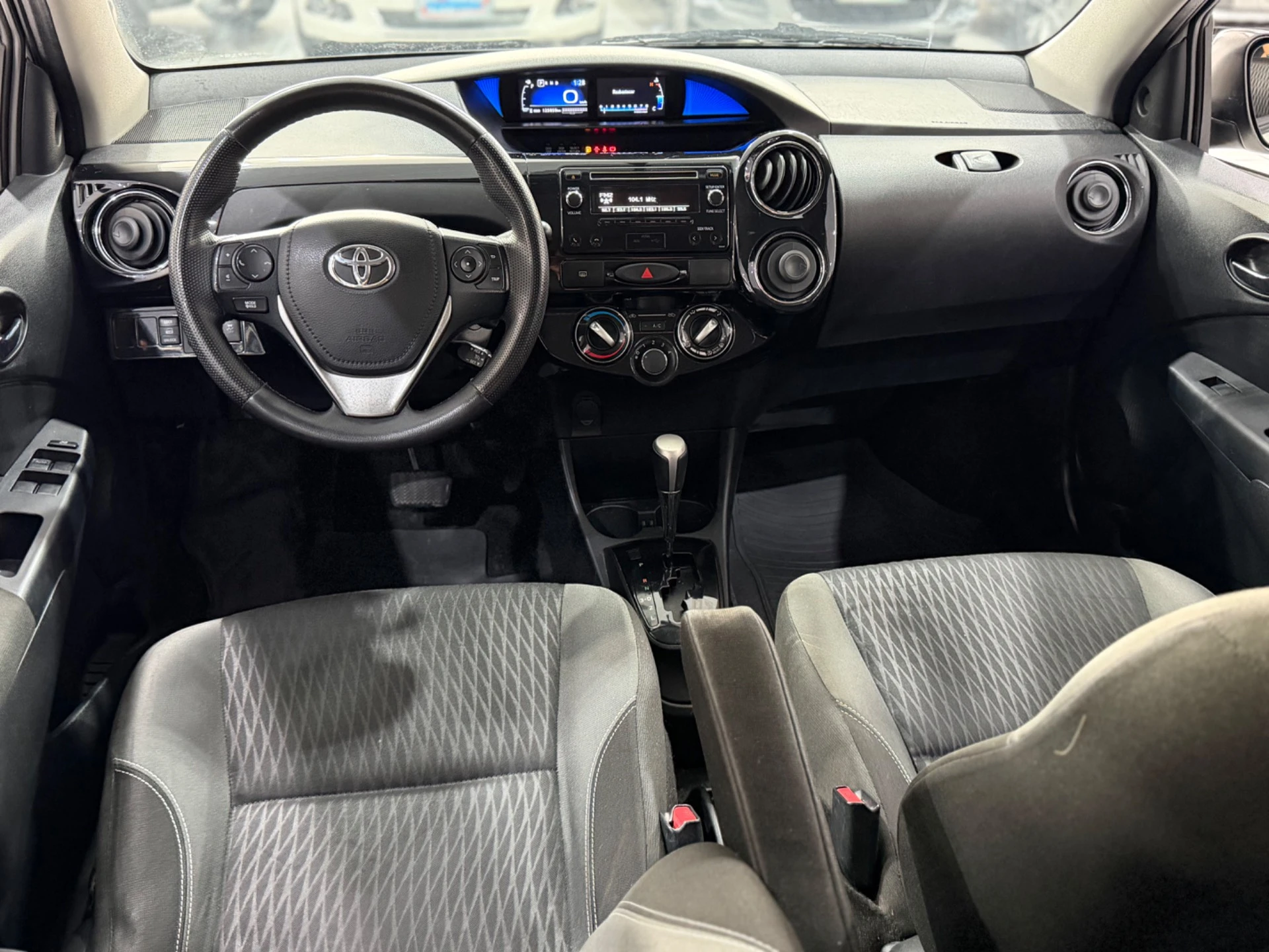 TOYOTA ETIOS