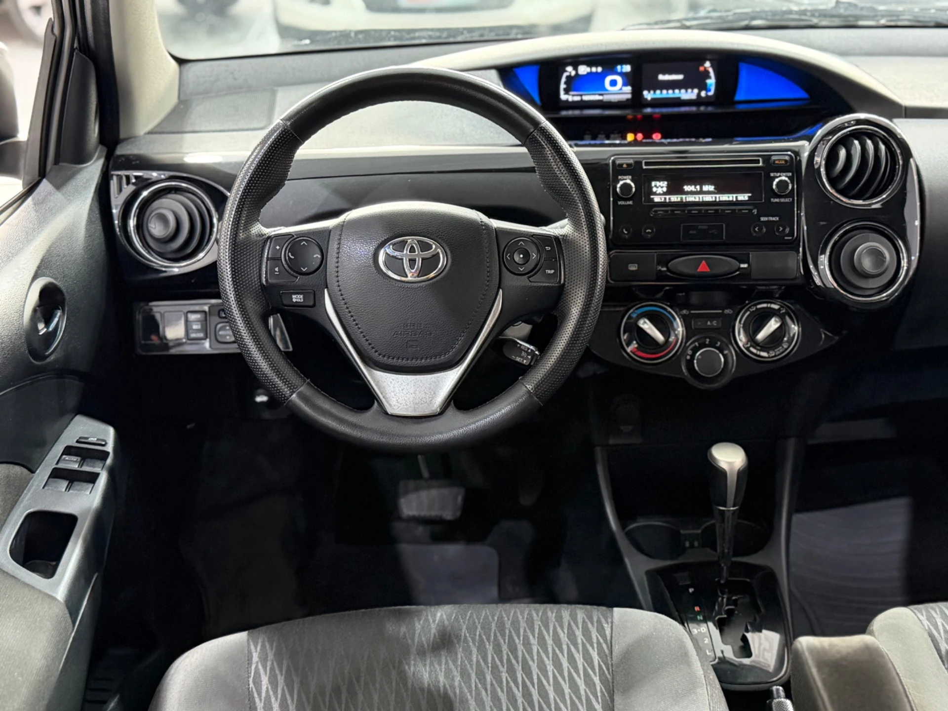 TOYOTA ETIOS