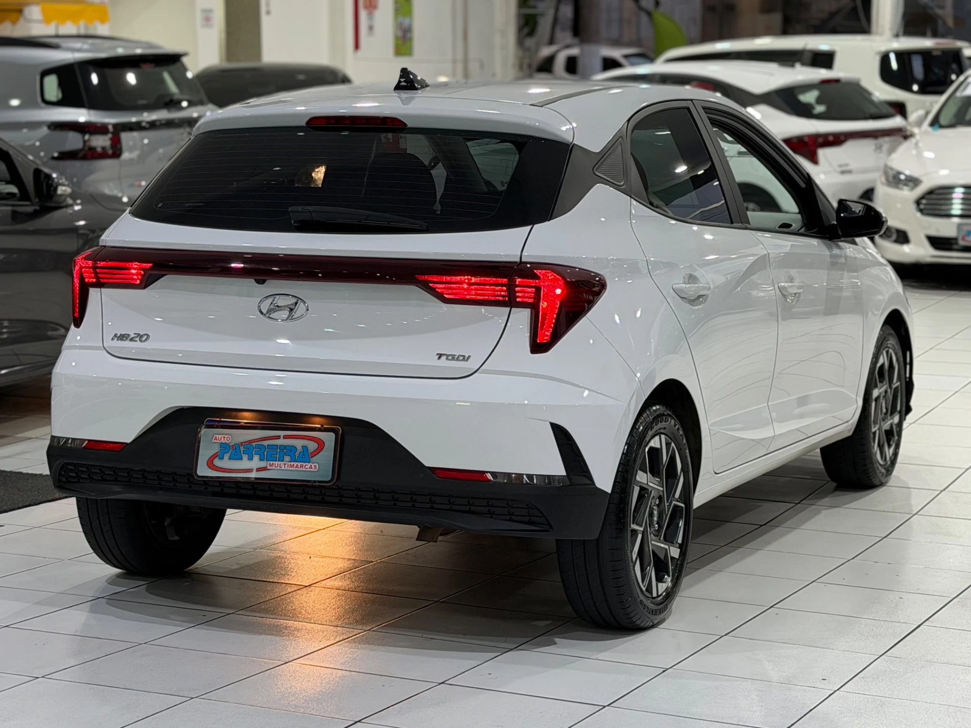 HYUNDAI HB20